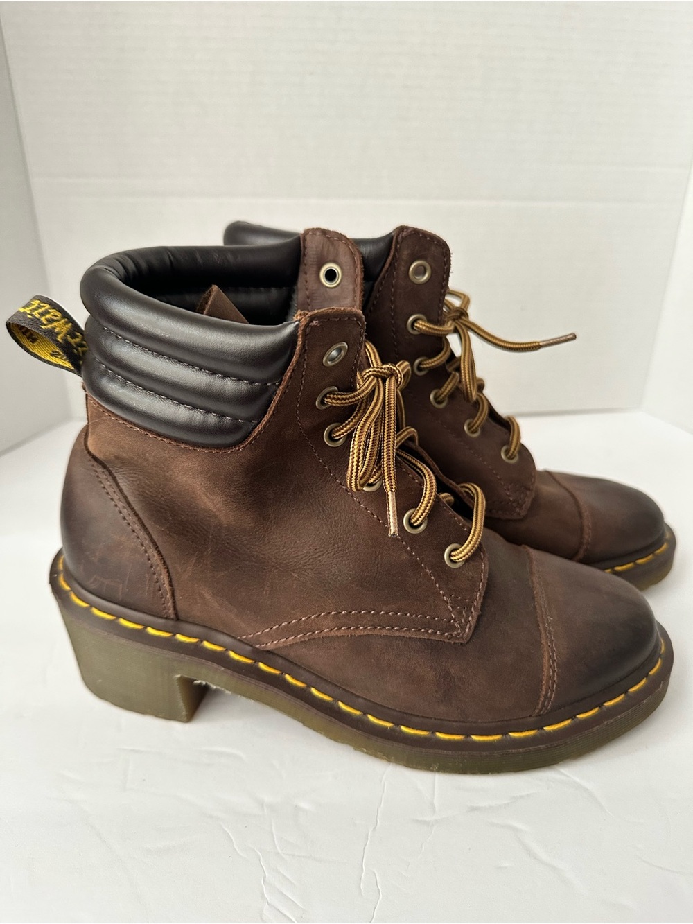 8 38 Dr. Martens Women's Brown Leather Lace-Up BOUNCING SOLES Platform Boots